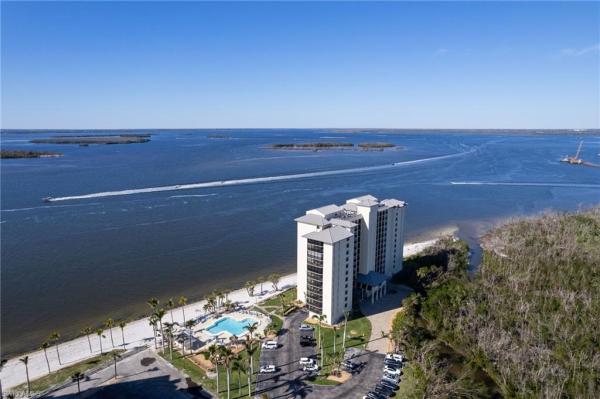 17080 Harbour Point Dr #211, Fort Myers, Florida 33908, image 1