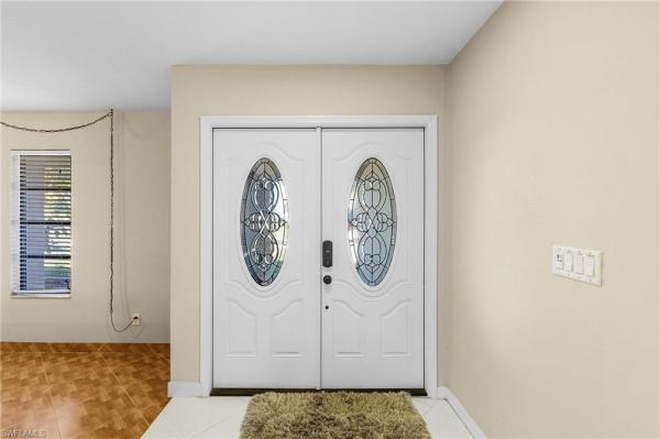 Cape Coral Residential, 1422 32nd St, Cape Coral, Florida 33904, image 2