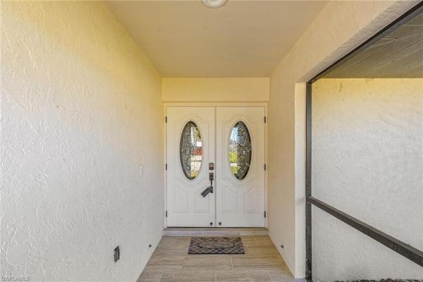 Cape Coral Residential, 1422 32nd St, Cape Coral, Florida 33904, image 1