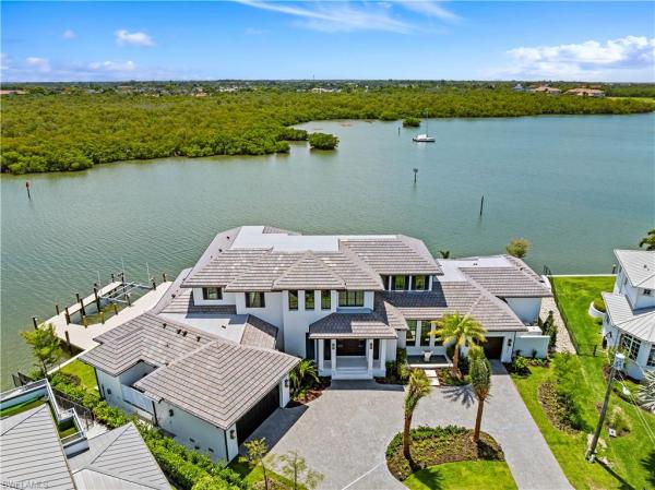 Royal Harbor, 2375 Snook Dr, Naples, Florida 34102, image 2