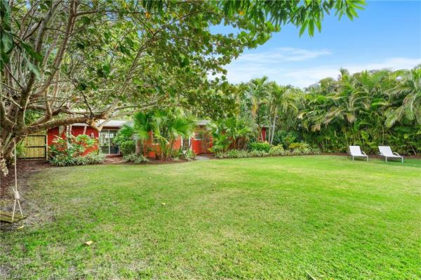Olde Naples, 432 N 3rd Ave, Naples, Florida 34102, image 1
