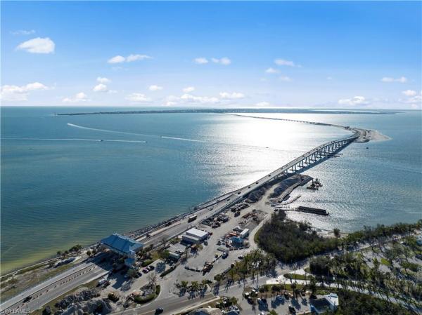 Fort Myers Residential, 15051 Punta Rassa Rd, Fort Myers, Florida 33908, image 1