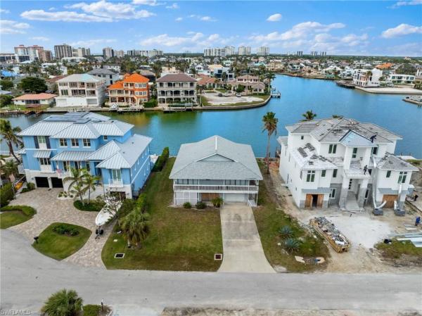 Conners At Vanderbilt Beach, 259 Trade Winds Ave, Naples, Florida 34108, image 2