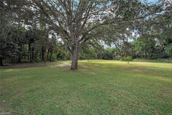 Logan Woods, 5530 Palmetto Woods Dr, Naples, Florida 34119, image 2