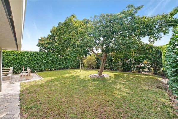 Bad Axe, 1160 Michigan Ave, Naples, Florida 34103, image 1