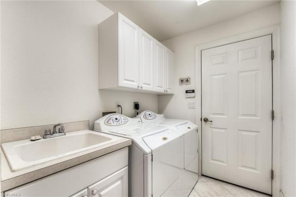 Abbey Row, 8865 New Castle Dr, Fort Myers, Florida 33908, image 1