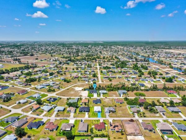 Cape Coral Residential, 4116 21st Pl, Cape Coral, Florida 33909, image 2