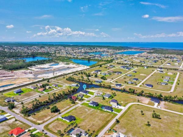 Cape Coral Residential, 3624 38th Ter, Cape Coral, Florida 33993, image 1