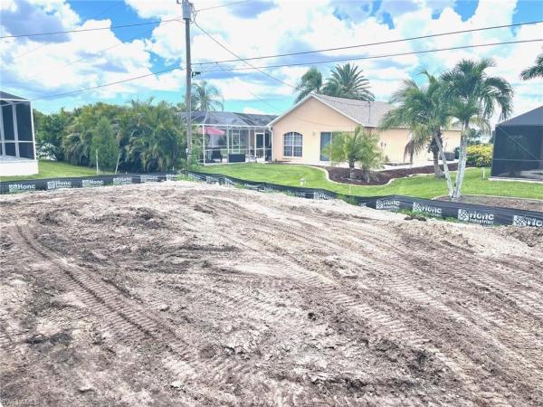 Cape Coral Residential, 2317 27th St, Cape Coral, Florida 33914, image 1