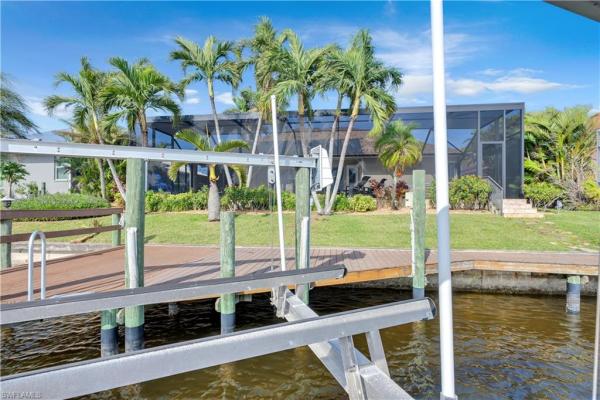 Cape Coral Residential, 2706 38th Ter, Cape Coral, Florida 33914, image 2