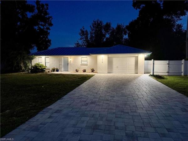 Heitmans, 9806 Delaware St, Bonita Springs, Florida 34135, image 1