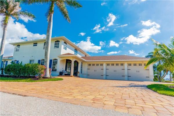 Naples Park, 10082 Vanderbilt Dr, Naples, Florida 34108, image 1