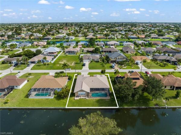 Cape Coral Residential, 207 16th St, Cape Coral, Florida 33990, image 1