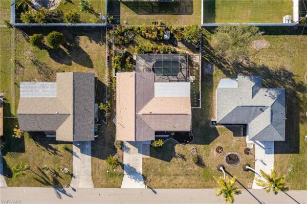Cape Coral, 1404 22nd Ter, Cape Coral, Florida 33990, image 2