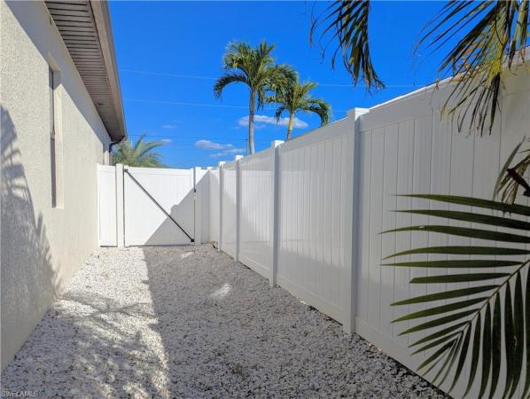 Cape Coral Residential, 3802 17th Ave, Cape Coral, Florida 33914, image 2