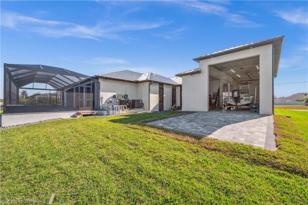 Cape Coral Residential, 318 5th Ave, Cape Coral, Florida 33990, image 2