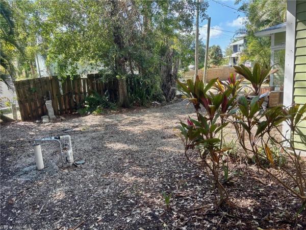 Dean Park, 2728 Providence St, Fort Myers, Florida 33916, image 2