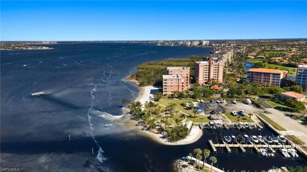 Harbor Place, 14811 Laguna Dr #101, Fort Myers, Florida 33908, image 3