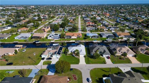 Cape Coral Residential, 1917 12th St, Cape Coral, Florida 33990, image 3