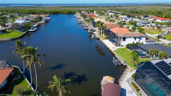 Cape Coral Residential, 2810 25th St, Cape Coral, Florida 33914, image 1