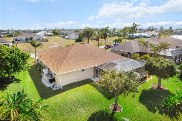Cape Coral Residential, 422 37th Ave, Cape Coral, Florida 33993, image 3