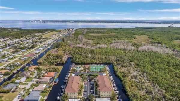 Island Cove Of Cape Coral, 1797 Four Mile Cove Pkwy #1015, Cape Coral, Florida 33990, image 2