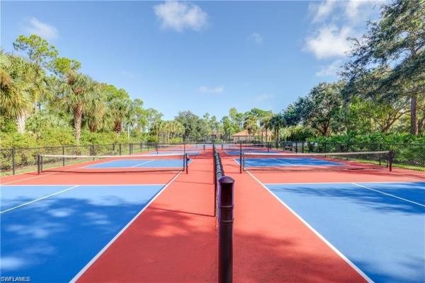 300 Robin Hood Cir #102, Naples, Florida 34104, image 1