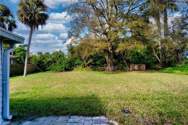 1137 4th Way, North Fort Myers, Florida 33903, image 1