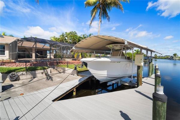 Cape Coral Residential, 621 36th Pl, Cape Coral, Florida 33993, image 1