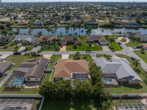 Cape Coral Residential, 605 24th St, Cape Coral, Florida 33990, image 2