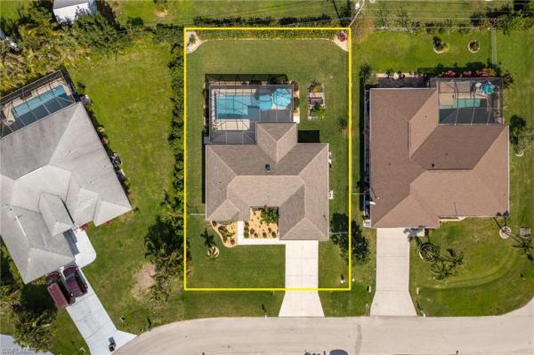 Cape Coral Residential, 1105 33rd St, Cape Coral, Florida 33904, image 2
