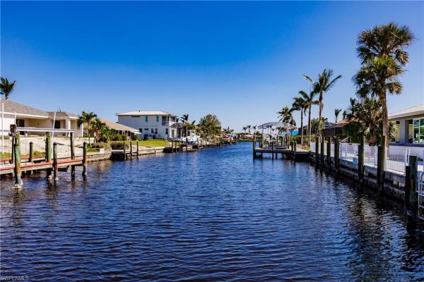 Cape Coral, 133 54th Ter, Cape Coral, Florida 33914, image 1