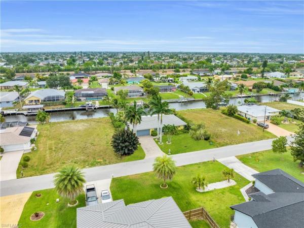 Cape Coral Residential, 1316 23rd St, Cape Coral, Florida 33990, image 2