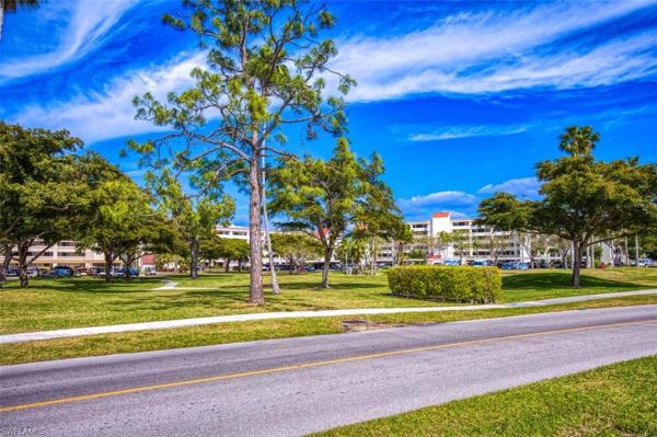 7406 Lake Breeze Dr #416, Fort Myers, Florida 33907, image 1