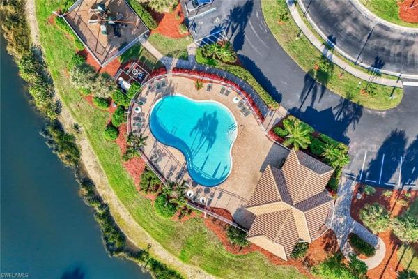 Heatherwood Lakes, 2105 Cape Heather Cir, Cape Coral, Florida 33991, image 2