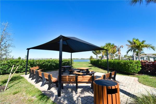 Stonewater, 304 Spring Hill Lake Loop, Cape Coral, Florida 33993, image 2