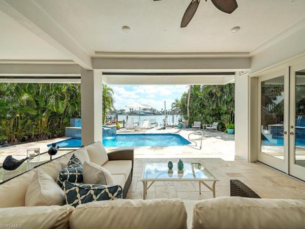 Conners At Vanderbilt Beach, 140 Conners Ave, Naples, Florida 34108, image 1