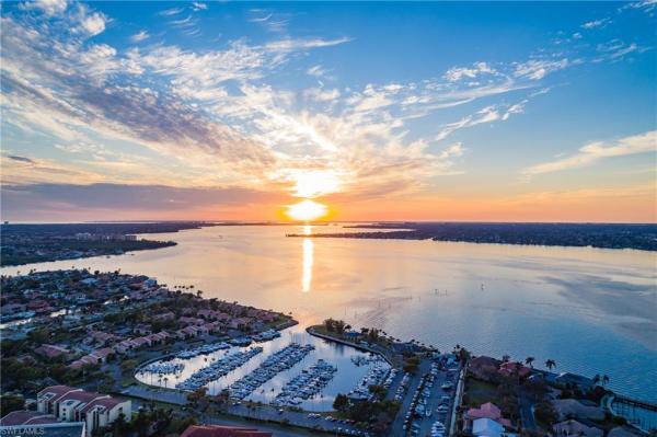4585 Trawler Ct #405, Fort Myers, Florida 33919, image 1