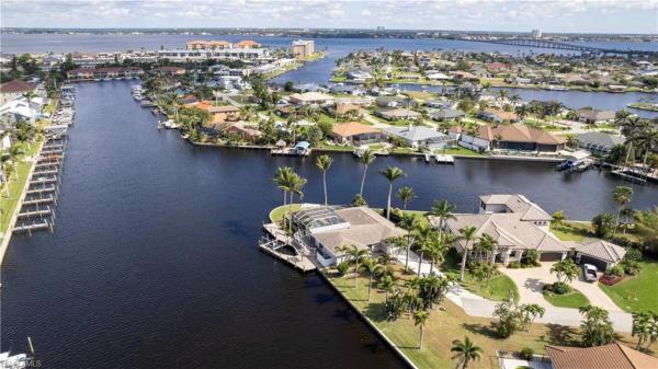 Cape Coral Residential, 1737 43rd St, Cape Coral, Florida 33904, image 3
