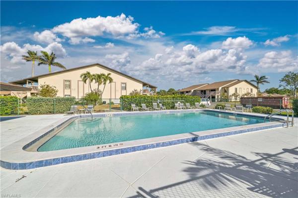 South Pointe West Villas, 9387 Lennex Ln, Fort Myers, Florida 33919, image 1