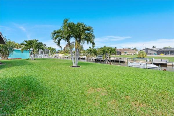 Cape Coral Residential, 1425 29th Ter, Cape Coral, Florida 33904, image 2