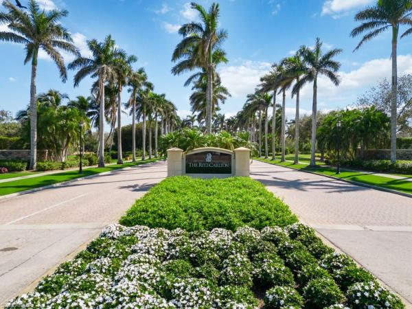 Esperanza At Tiburon, 2739 E Tiburon Blvd #301, Naples, Florida 34109, image 1