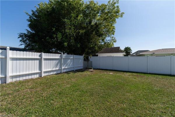 Willow Lake, 117 Daleview Ave, Lehigh Acres, Florida 33936, image 1
