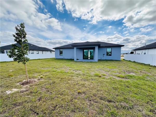 Cape Coral Residential, 7 E Tropicana Pkwy, Cape Coral, Florida 33909, image 1