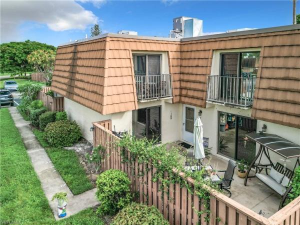 The Village Of Cedarbend, 5215 Cedarbend Dr #4, Fort Myers, Florida 33919, image 2
