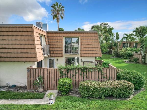 The Village Of Cedarbend, 5215 Cedarbend Dr #4, Fort Myers, Florida 33919, image 1