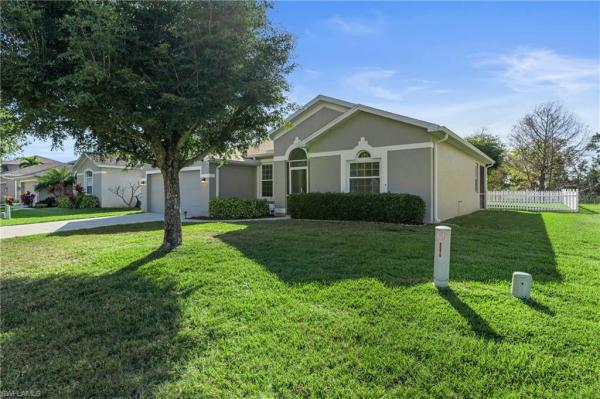 Danforth Lakes, 12788 Aston Oaks Dr, Fort Myers, Florida 33912, image 1