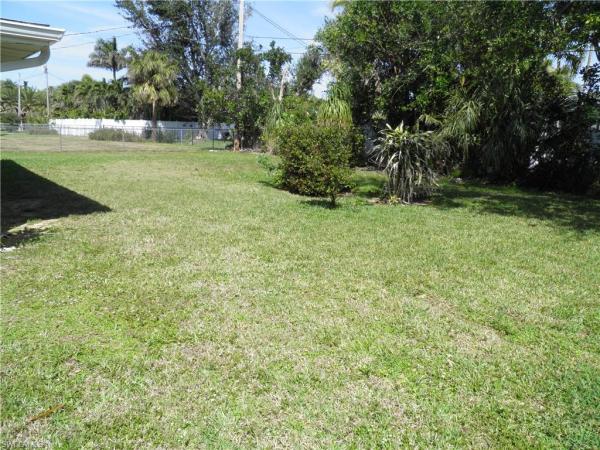 Cape Coral Residential, 4427 10th Pl, Cape Coral, Florida 33904, image 2