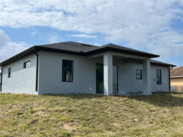 Lehigh Acres Residential, 3904 SW 14th St, Lehigh Acres, Florida 33976, image 1