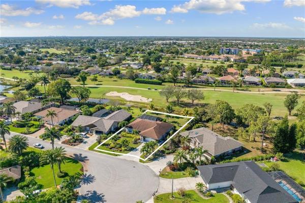 Torrey Pines, 130 Torrey Pines Pt, Naples, Florida 34113, image 2